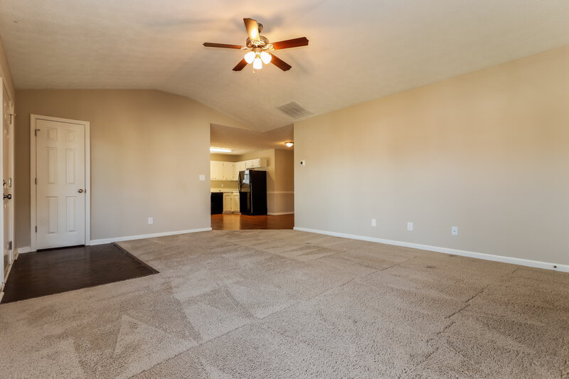1,570/Mo, 10631 Cherry Cv Jonesboro, GA 30238 Living Room View 3
