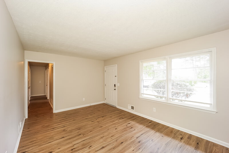 0/Mo, 1647 Lamont Ave Conley, GA 30288 Living Room View