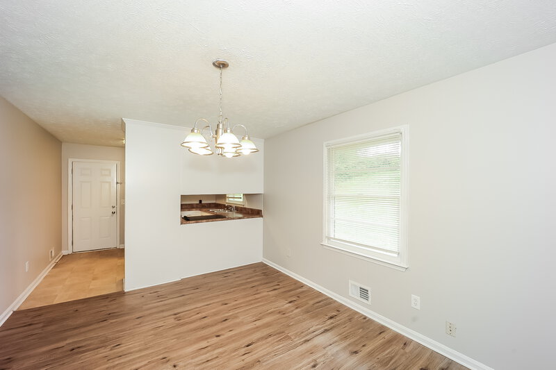 0/Mo, 1647 Lamont Ave Conley, GA 30288 Dining Room View