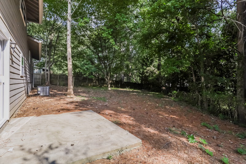 2,020/Mo, 5969 Twilight Trl Morrow, GA 30260 Backyard View