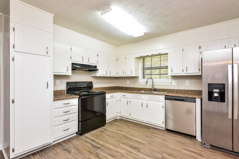 1,710/Mo, 6682 Cameron Rd Morrow, GA 30260 Kitchen View