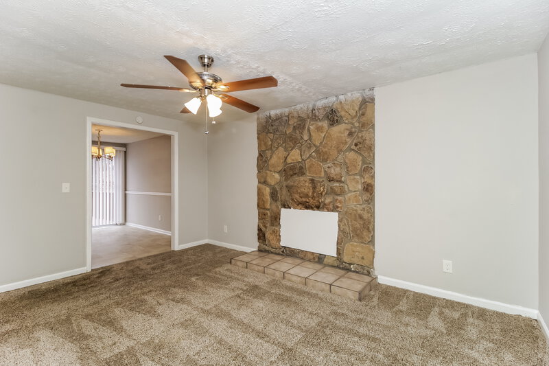 2,480/Mo, 3894 Yeager Rd Douglasville, GA 30135 Living Room View 2