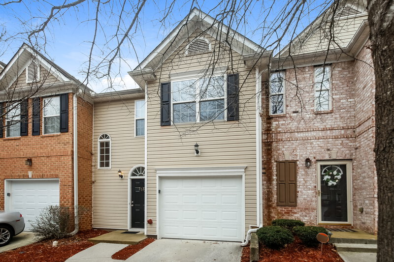 2,800/Mo, 713 Celeste Ln SW Atlanta, GA 30331 Front View