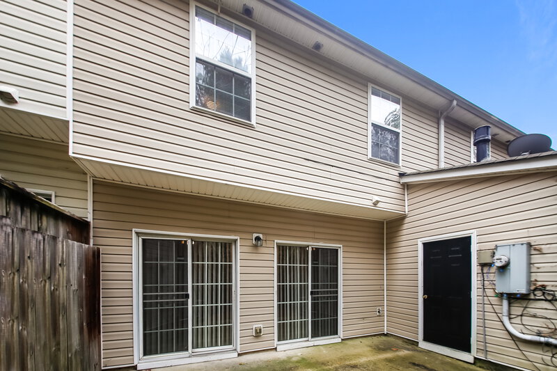 2,800/Mo, 713 Celeste Ln SW Atlanta, GA 30331 Rear View 2