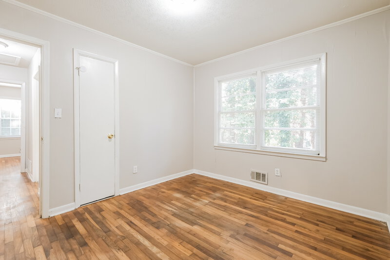 1,495/Mo, 6103 Blackhawk Trl SE Mableton, GA 30126 Main Bathroom View