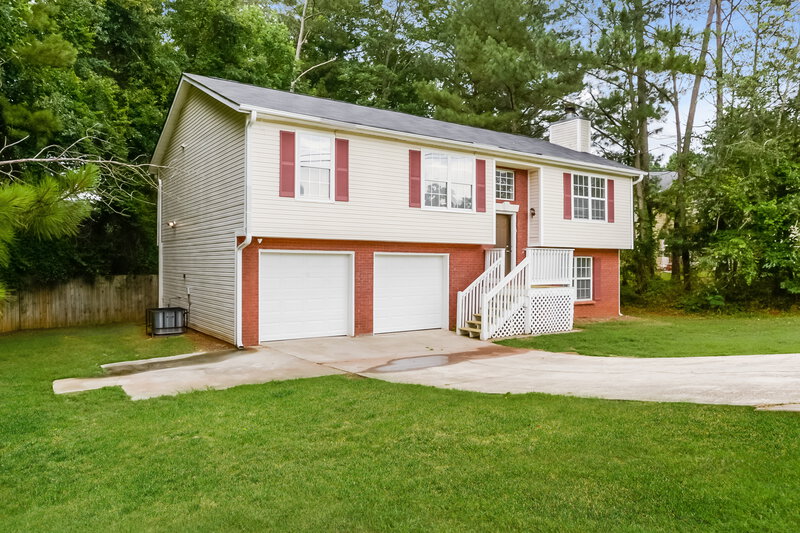 1,945/Mo, 3826 Dogwood Farm Rd Decatur, GA 30034 Front View 3