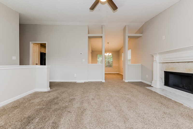 1,945/Mo, 3826 Dogwood Farm Rd Decatur, GA 30034 Living Room View 2