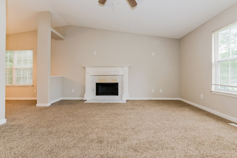 1,945/Mo, 3826 Dogwood Farm Rd Decatur, GA 30034 Living Room View 3