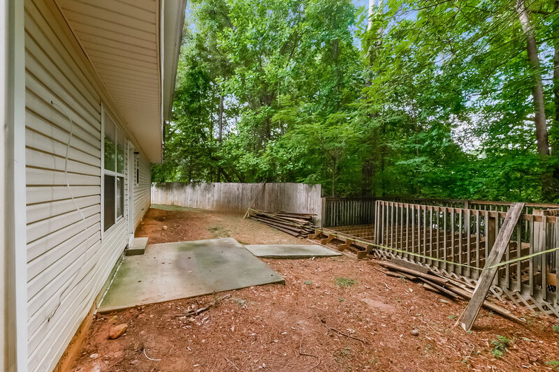1,945/Mo, 3826 Dogwood Farm Rd Decatur, GA 30034 Rear View