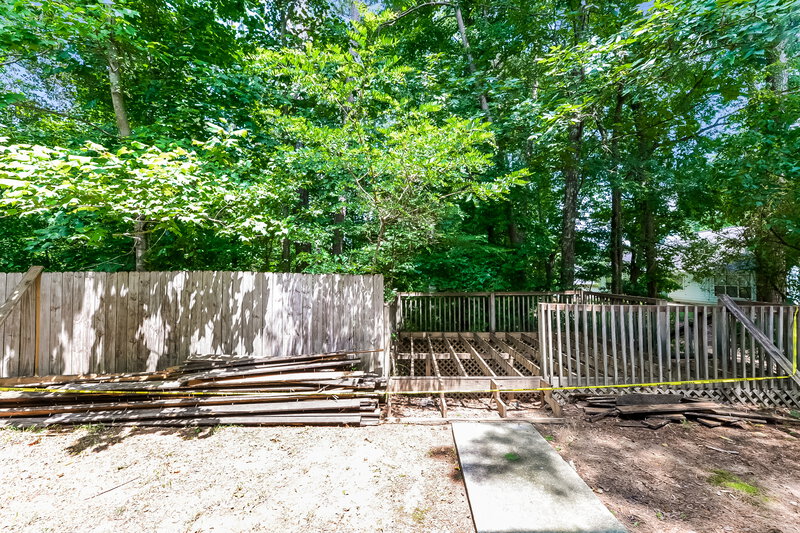 1,945/Mo, 3826 Dogwood Farm Rd Decatur, GA 30034 Exterior View 2