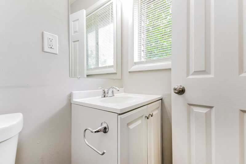 1,315/Mo, 4434 Lovridge Dr SW Atlanta, GA 30331 Misc View 8