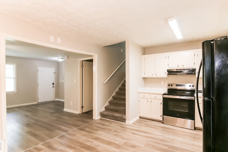 1,780/Mo, 6183 Fieldcrest Dr Morrow, GA 30260 Kitchen View 2