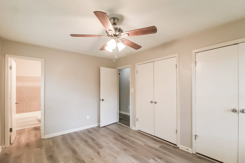 1,780/Mo, 6183 Fieldcrest Dr Morrow, GA 30260 Main Bedroom View 2