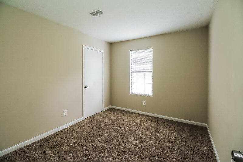 2,290/Mo, 820 Forest Path Stone Mountain, GA 30088 Bedroom View