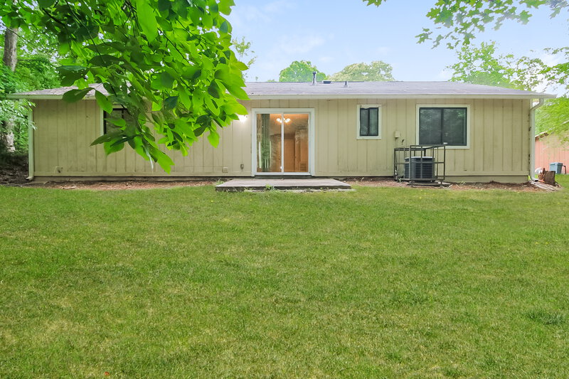 2,290/Mo, 820 Forest Path Stone Mountain, GA 30088 Rear View