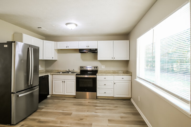 1,655/Mo, 8721 W Bourne Dr Jonesboro, GA 30238 Kitchen View