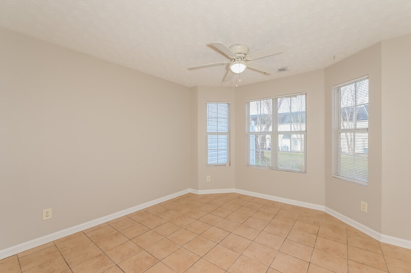 2,520/Mo, 5885 Strathmoor Manor Cir Lithonia, GA 30058 Dining Room View