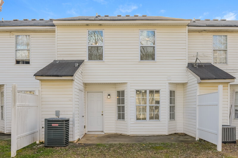 2,520/Mo, 5885 Strathmoor Manor Cir Lithonia, GA 30058 Rear View