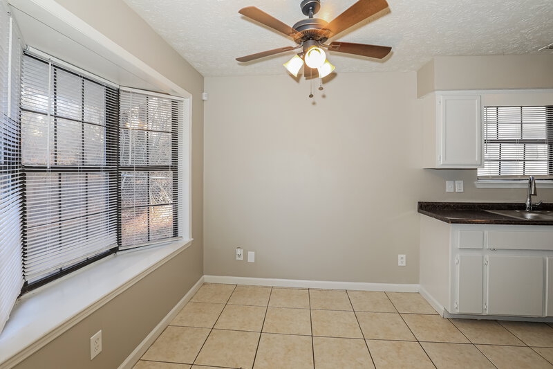1,695/Mo, 266 Montego Cir Riverdale, GA 30274 Dining Room View