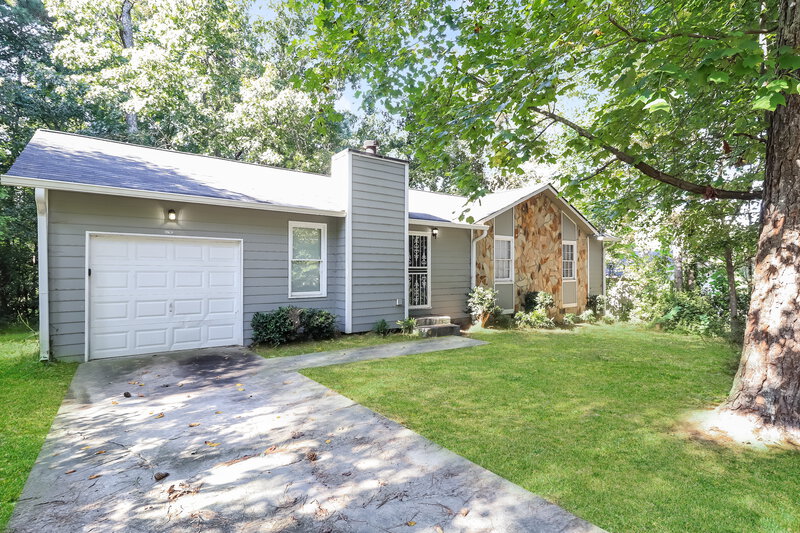 1,760/Mo, 3797 Kathryn Dr SW Atlanta, GA 30331 Front View