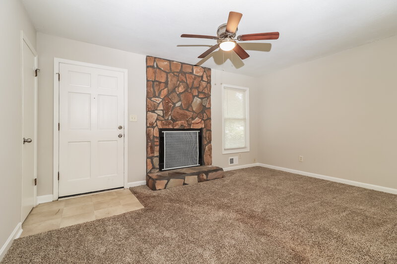 1,760/Mo, 3797 Kathryn Dr SW Atlanta, GA 30331 Living Room View 2