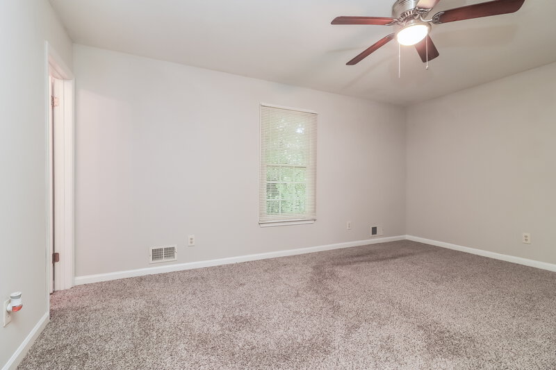 1,760/Mo, 3797 Kathryn Dr SW Atlanta, GA 30331 Bedroom View 5