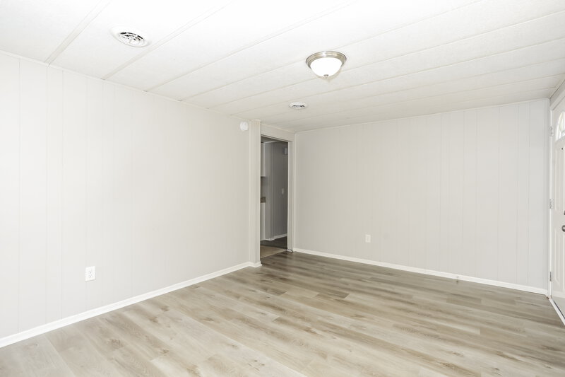 1,355/Mo, 230 King Blvd McDonough, GA 30253 Living Room View 2