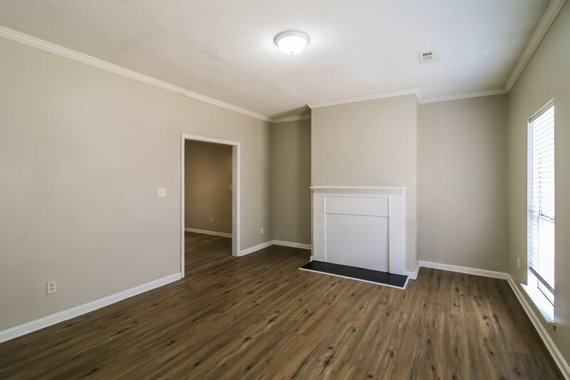 1,625/Mo, 120 Mann Blvd Stockbridge, GA 30281 Living Room View