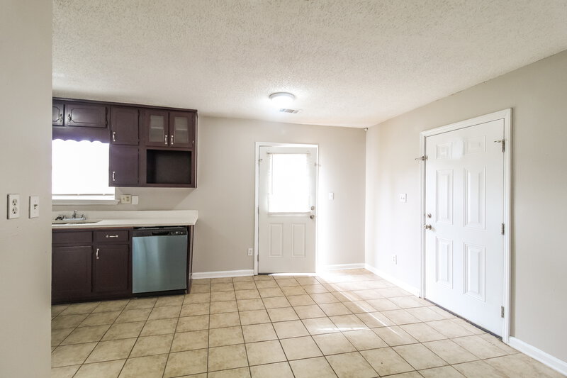 2,080/Mo, 120 Sherwood Loop McDonough, GA 30253 Dining Room View