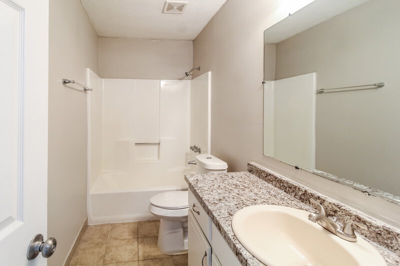 2,080/Mo, 120 Sherwood Loop McDonough, GA 30253 Bathroom View