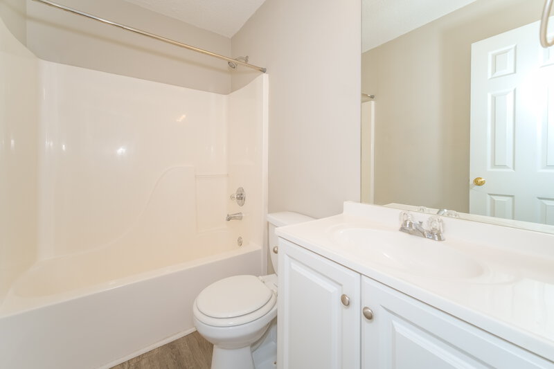1,770/Mo, 2150 Ivy Lane Union City, GA 30291 Bathroom View