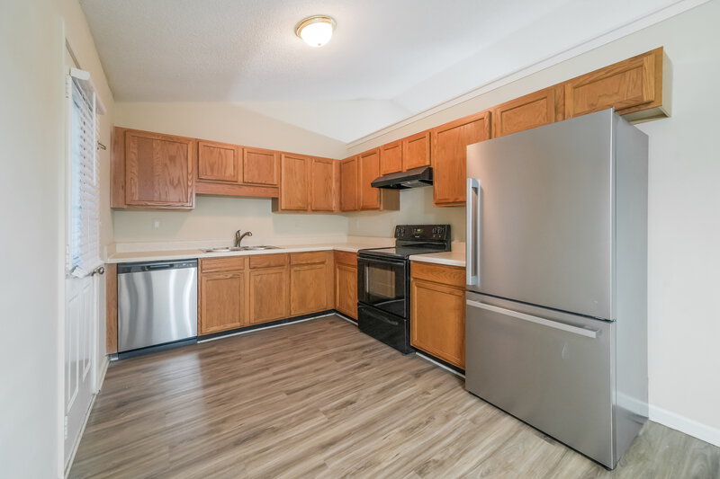 1,580/Mo, 37 Seagrave Court Rockmart, GA 30153 Kitchen View