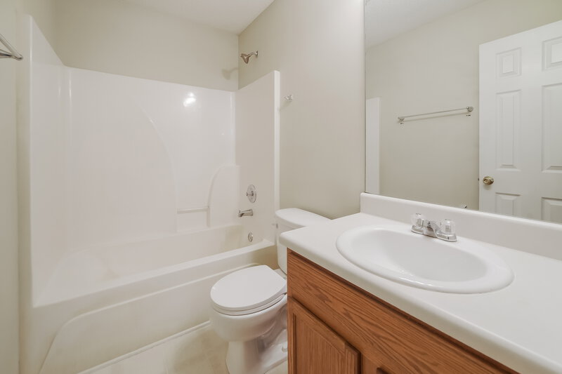 1,580/Mo, 37 Seagrave Court Rockmart, GA 30153 Bathroom View