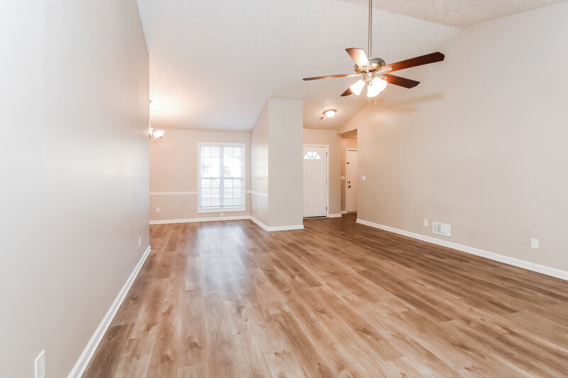 2,015/Mo, 3297 Owens Meadow Ln NW Kennesaw, GA 30152 Living Room View 2