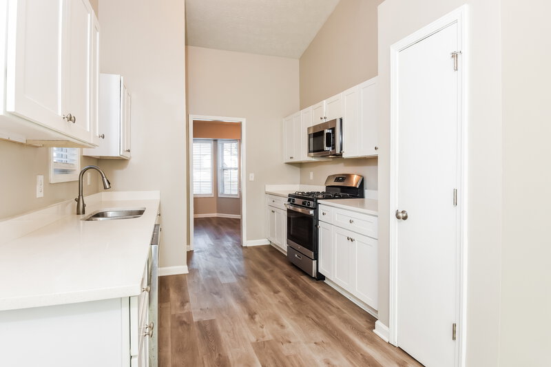 2,015/Mo, 3297 Owens Meadow Ln NW Kennesaw, GA 30152 Kitchen View 2
