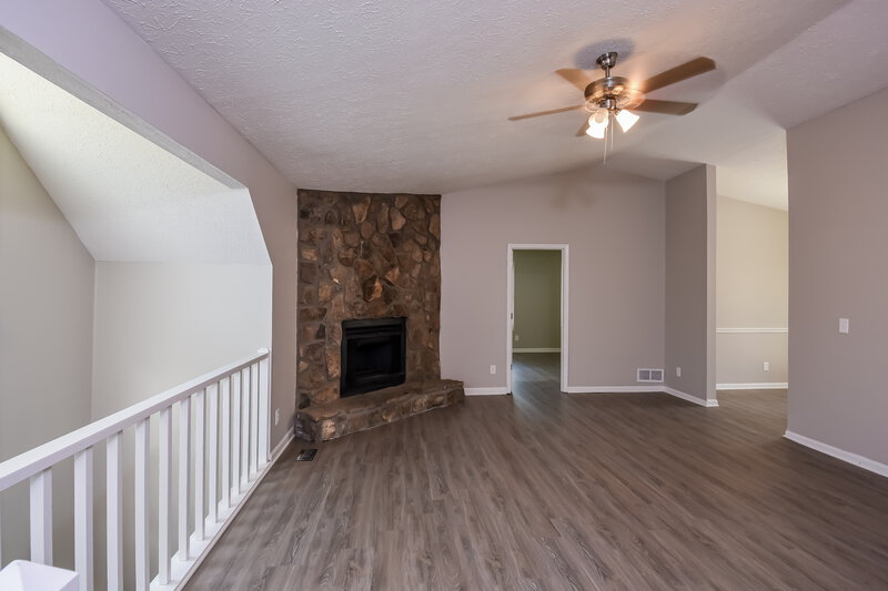 2,990/Mo, 4792 Rock Island Ln NW Acworth, GA 30102 Living Room View 2