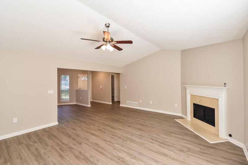 2,790/Mo, 6376 Melrose St Unit 1 Douglasville, GA 30134 Living Room View