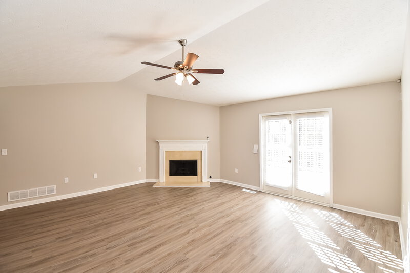 2,790/Mo, 6376 Melrose St Unit 1 Douglasville, GA 30134 Living Room View 2