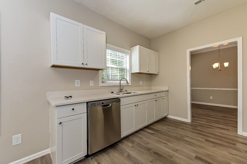 1,955/Mo, 1603 Blossom Dr Atlanta, GA 30349 Kitchen View 2