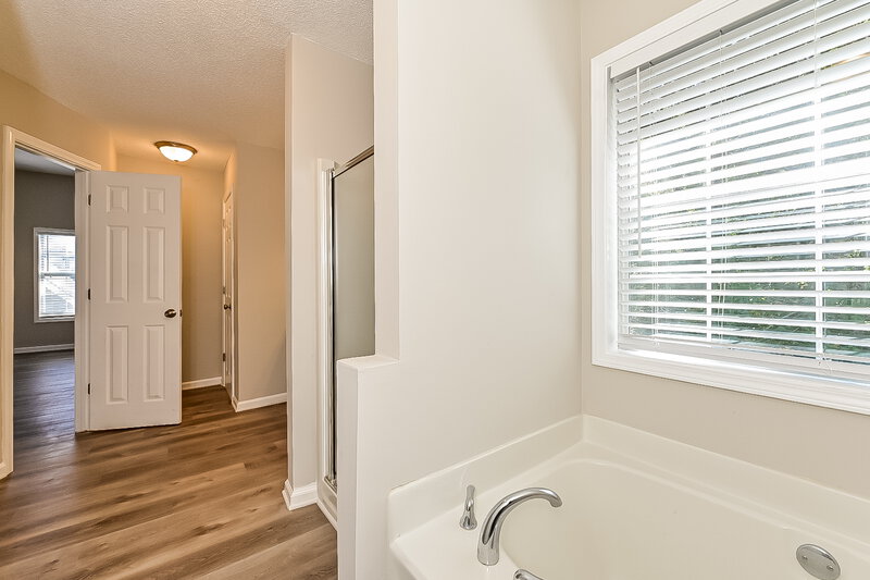 1,955/Mo, 1603 Blossom Dr Atlanta, GA 30349 Main Bathroom View