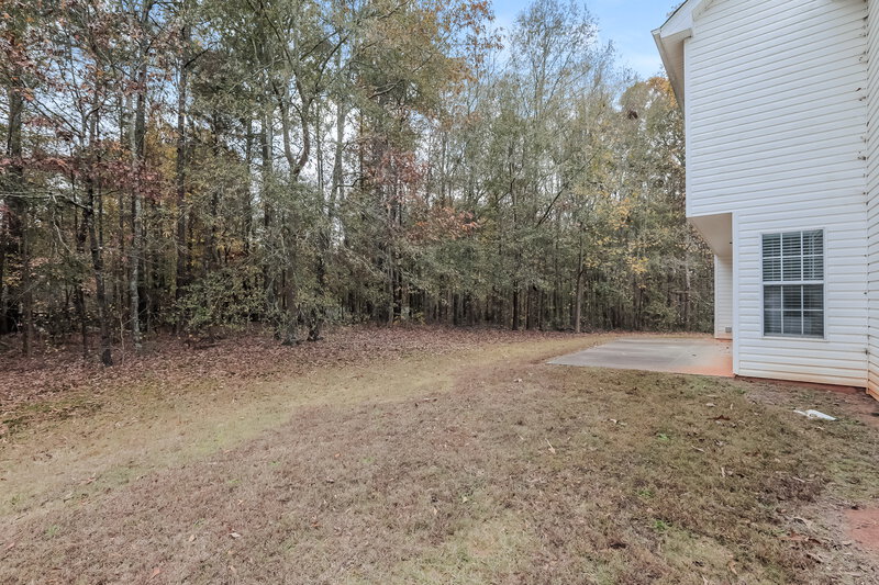 2,220/Mo, 35 Summer Walk Circle Covington, GA 30016 Backyard View
