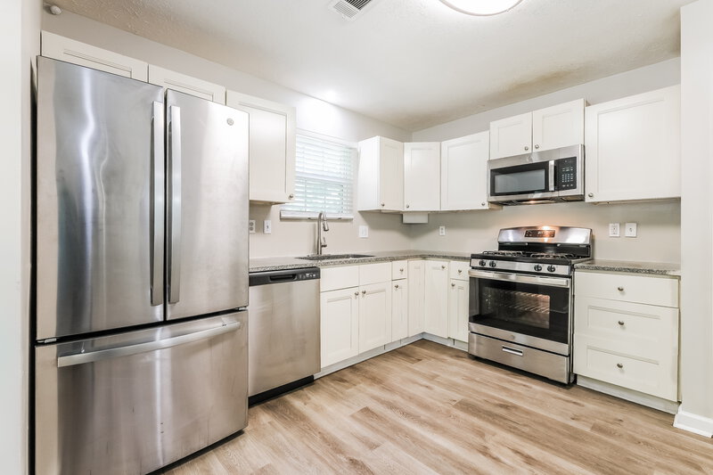 2,215/Mo, 4163 Shiloh Ridge Trl Nw Kennesaw, GA 30144 Kitchen View 2