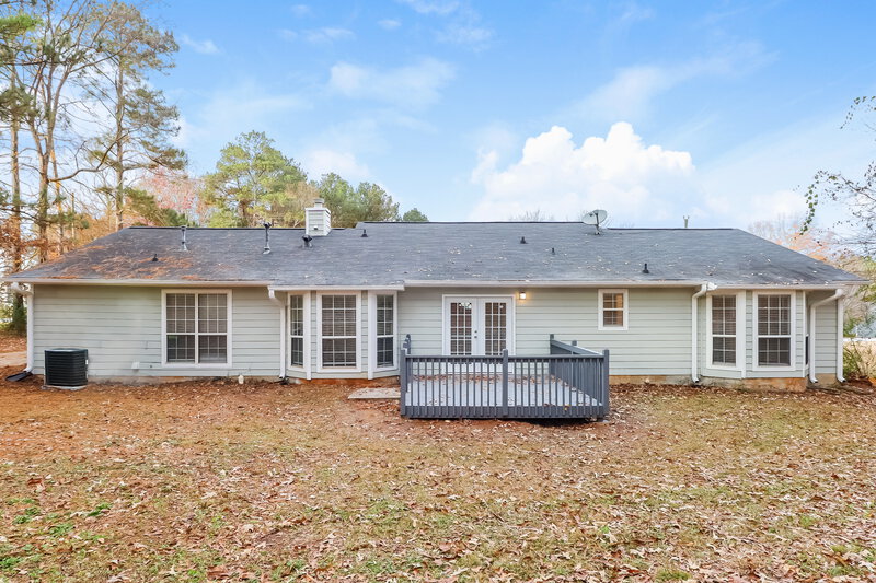 1,900/Mo, 30 Cowan Trl Stockbridge, GA 30281 Rear View