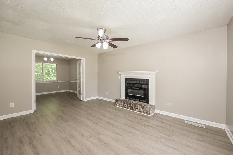 2,520/Mo, 3015 Ansley Ridge Ct Snellville, GA 30078 Living Room View