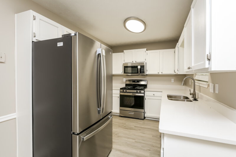 2,450/Mo, 3015 Ansley Ridge Ct Snellville, GA 30078 Kitchen View