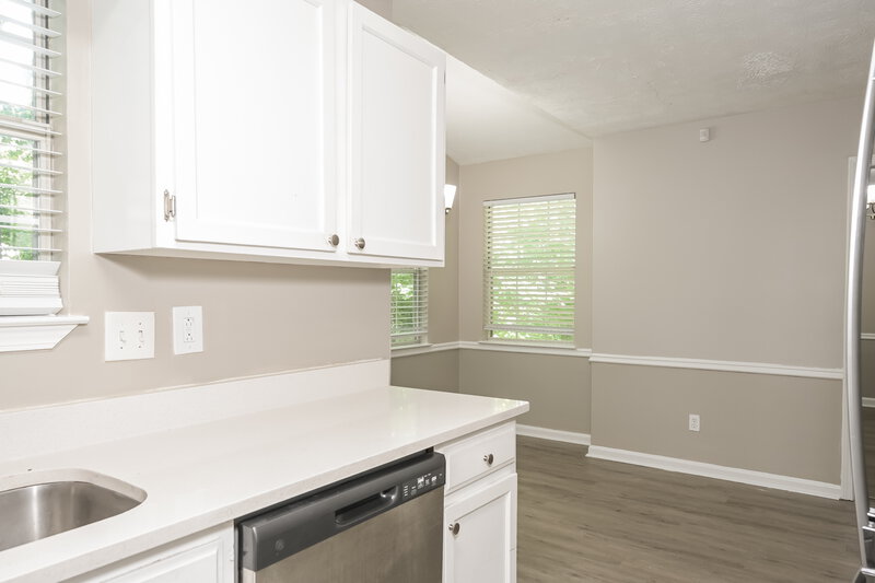 2,520/Mo, 3015 Ansley Ridge Ct Snellville, GA 30078 Kitchen View 2