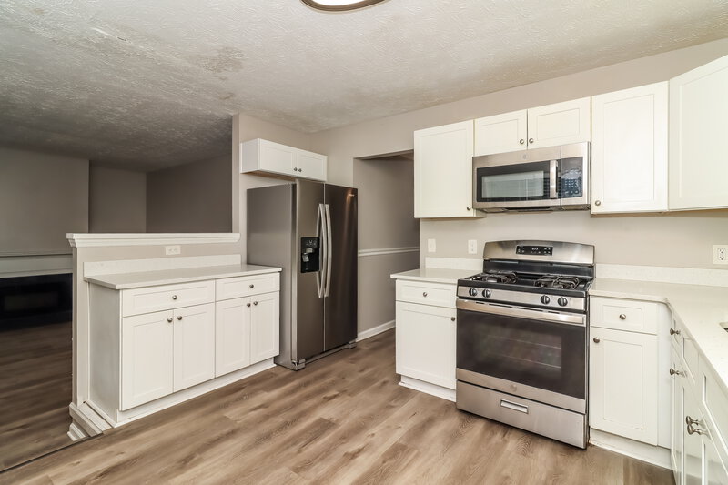 1,835/Mo, 5875 Bellingrath Way Lithonia, GA 30058 Kitchen View 2