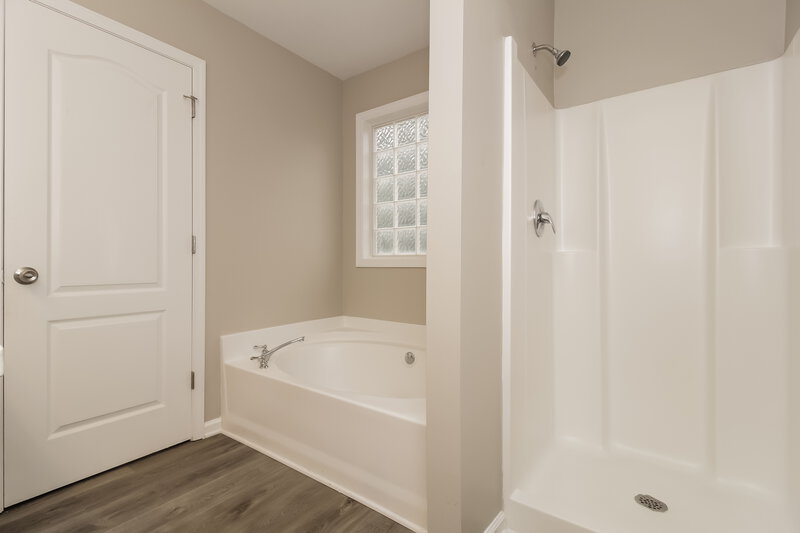 1,850/Mo, 159 Richmond Dr Hiram, GA 30141 Main Bathroom View 2