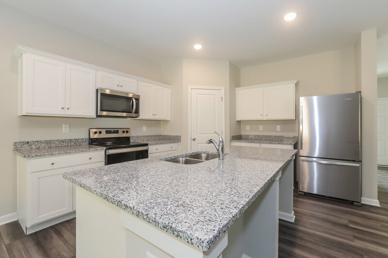 2,285/Mo, 4129 Kendrick Circle Loganville, GA 30052 Kitchen View