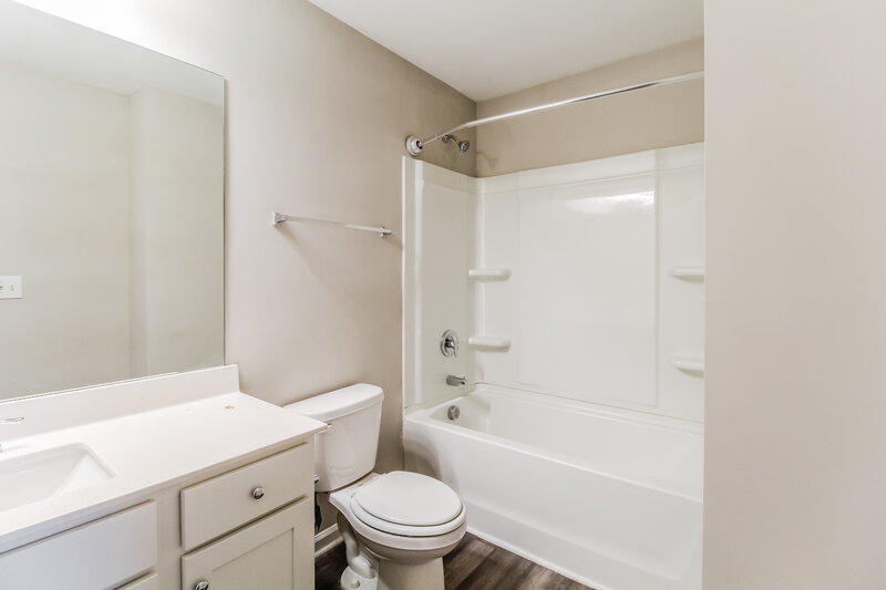 2,360/Mo, 4009 Kendrick Circle Loganville, GA 30052 Bathroom View